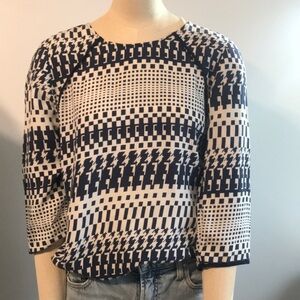 Vero Moda Boxy Blue and White Blouse with Three-Quarter Sleeves medium